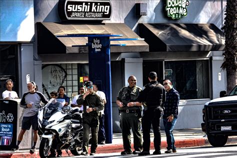 Pedestrian Hurt in Multi-Vehicle Collision on Wilshire Boulevard [Santa Monica, CA]